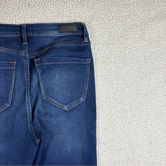Nicole Miller NY SOHO High Rise Bootcut Women Size 8 Stretch Dark Wash Blue Jean - Picture 14 of 15